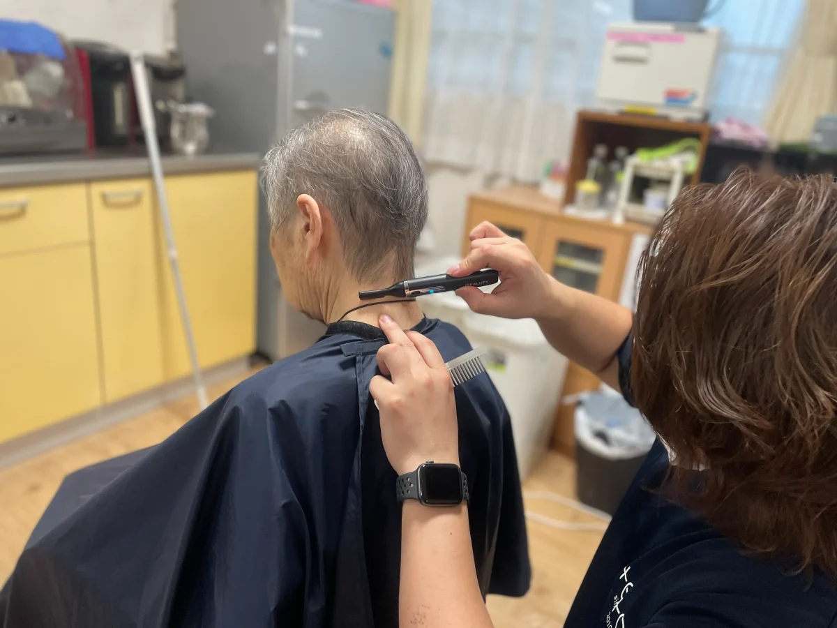 30代の訪問美容師