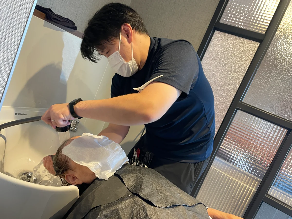 訪問美容での洗髪（シャンプー）方法5パターン｜必要な道具と注意点