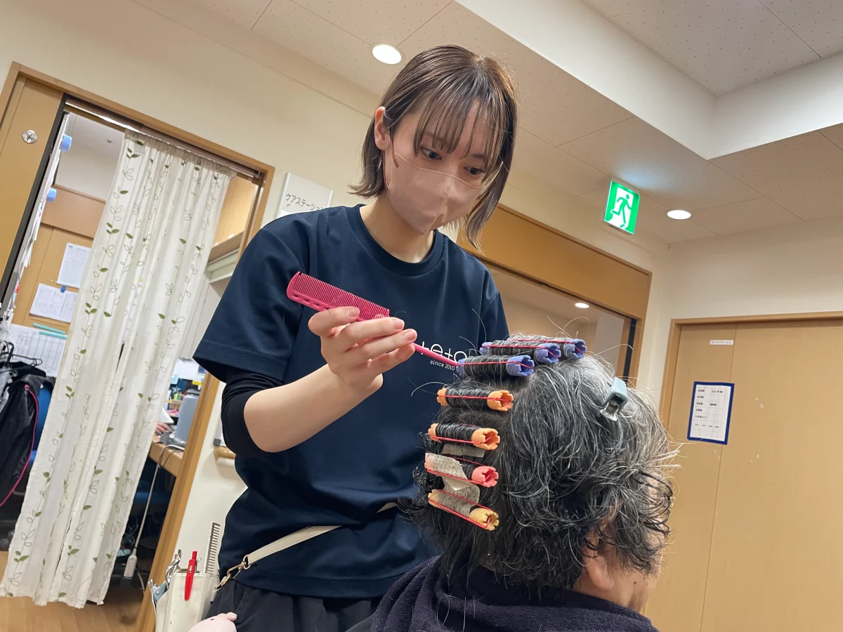 訪問美容にやりがいを感じる福祉美容師