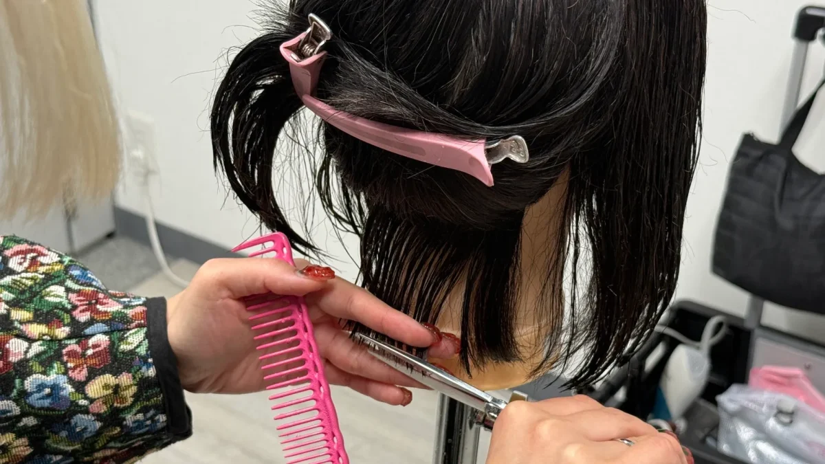 くせ毛をワンレングスに仕上げる