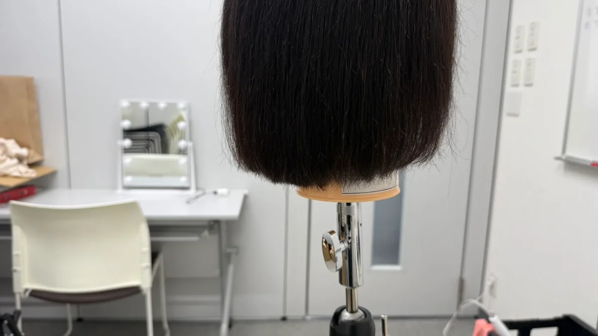 ワンレングスカットでラインががたつく、真っすぐならない