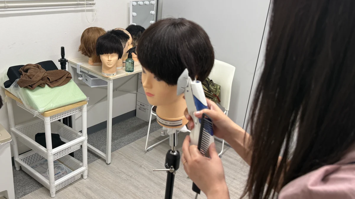 Uさん刈り上げ講習 (7) Uさん刈り上げ講習 (7)