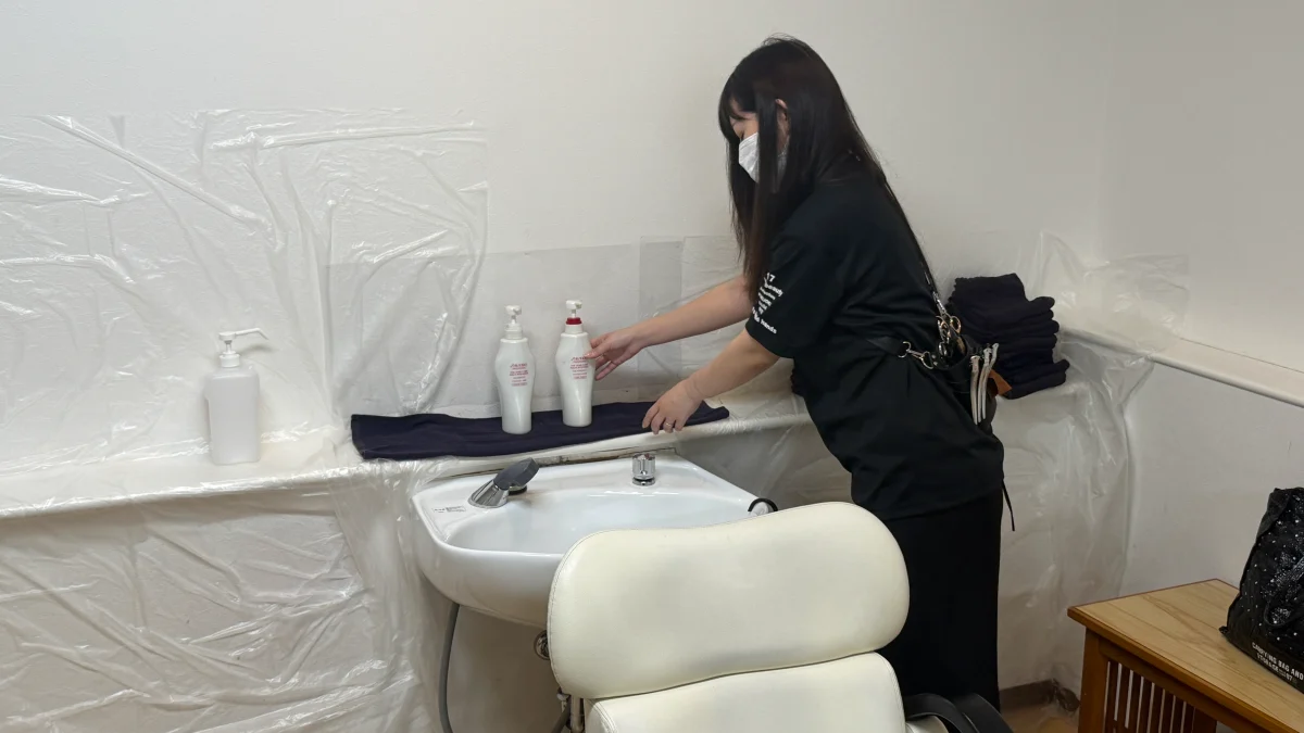 Uさん訪問美容、施設での現場講習 (3) Uさん訪問美容、施設での現場講習 (3)