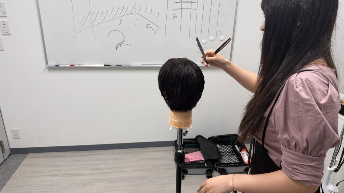 Uさん刈り上げ講習 (2) Uさん刈り上げ講習 (2)