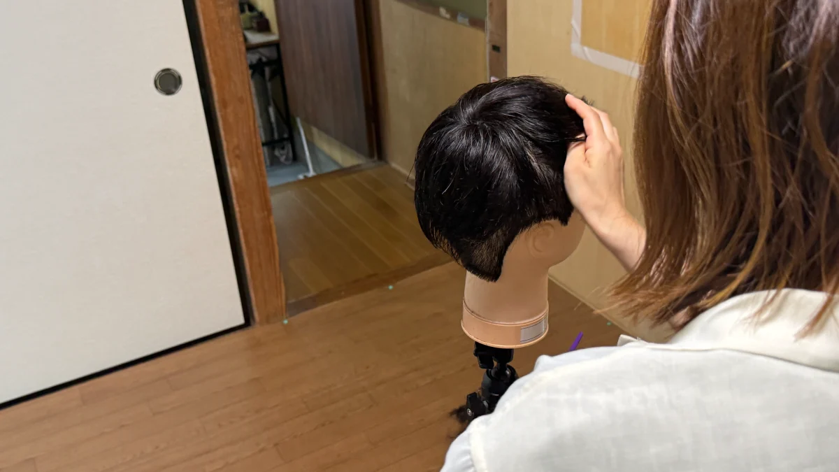 実務経験2年、LBLカット講習ツーブロック練習 (2)