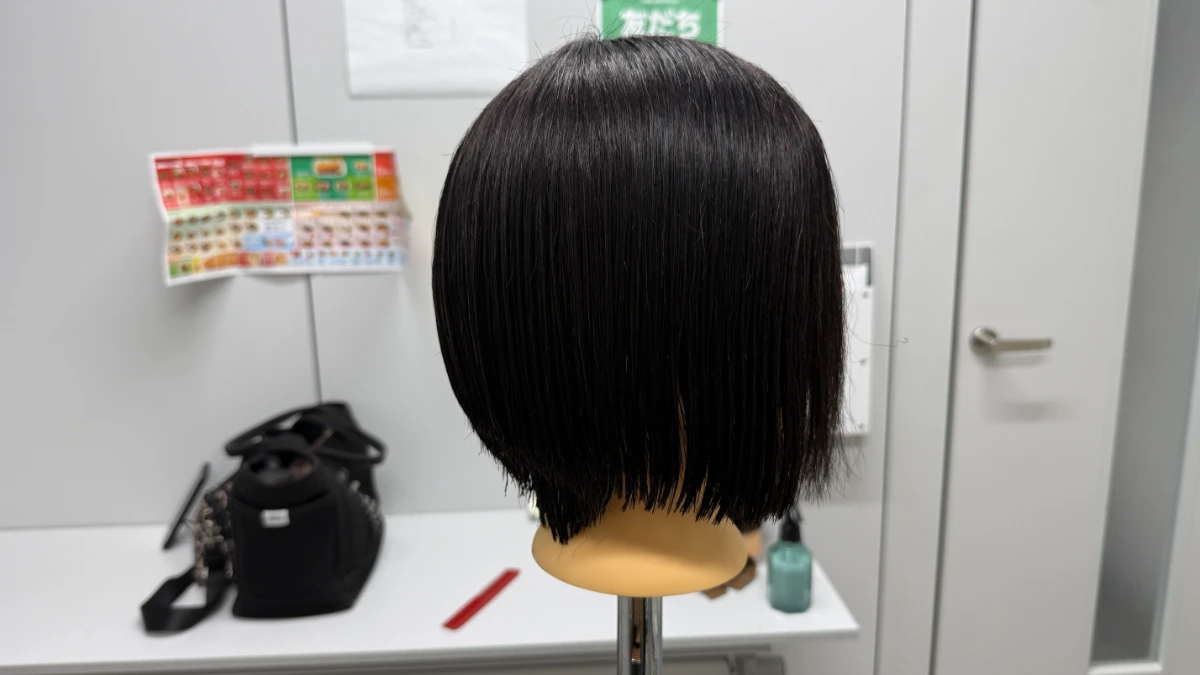 スタイリストデビューを目指すアシスタント美容師がLBLで学び直し、グラデーションチェック (1)