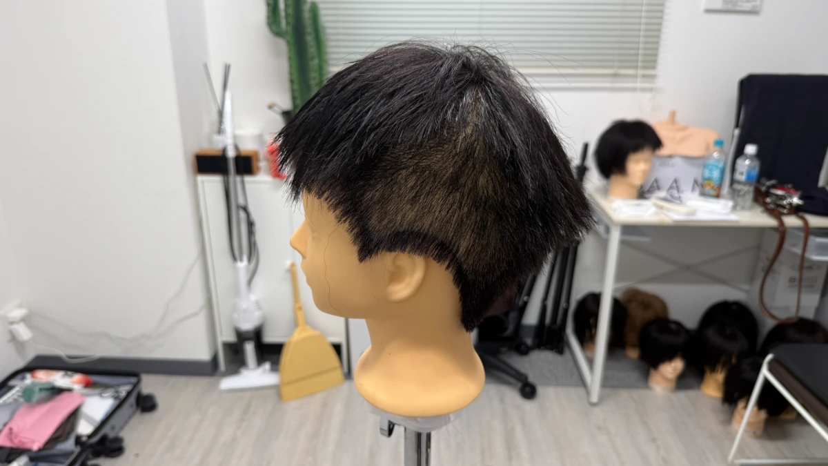 スタイリストデビューを目指すアシスタント美容師がLBLで学び直し、刈り上げ (2)