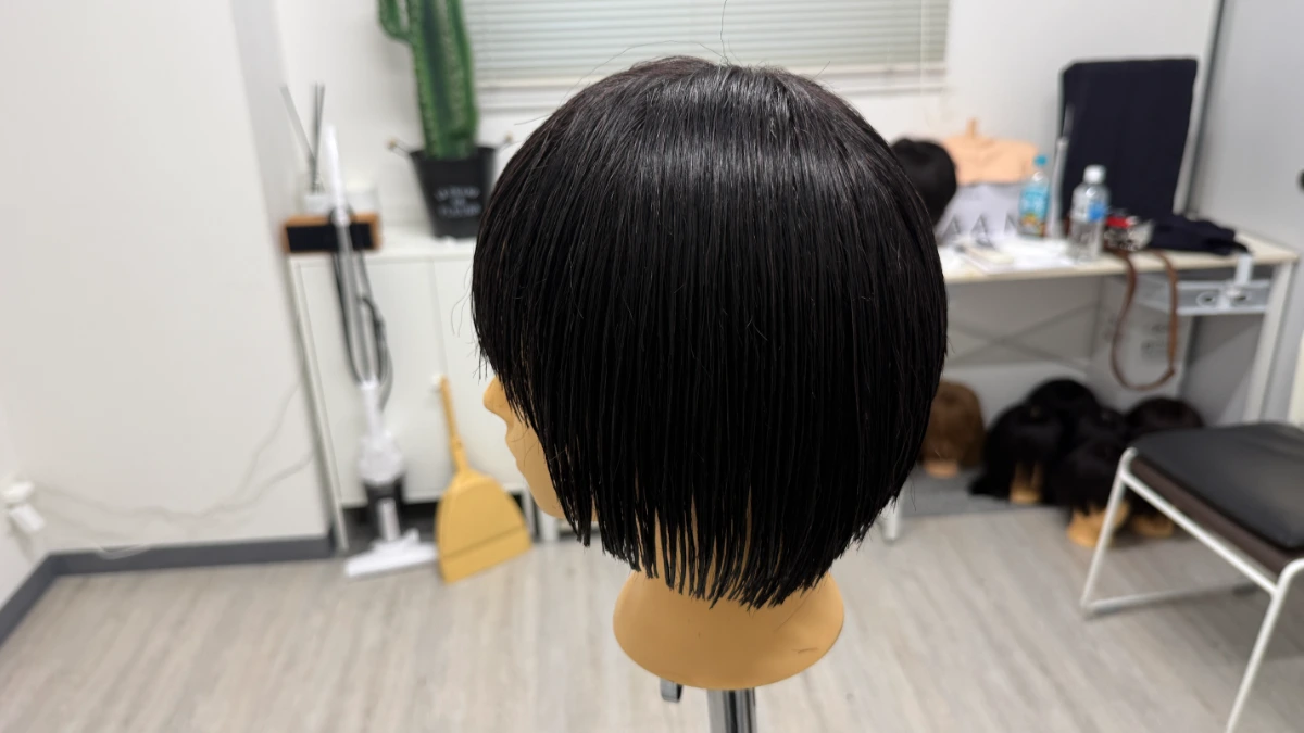 スタイリストデビューを目指すアシスタント美容師がLBLで学び直し、ショートカット (6)