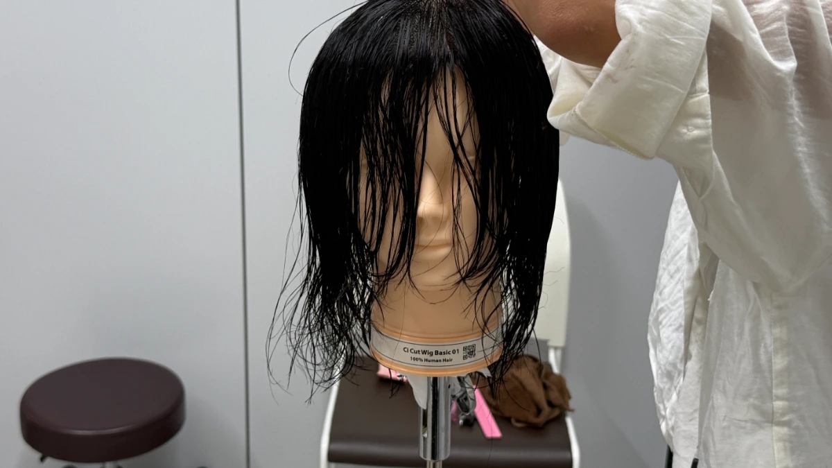 スタイリストデビューを目指すアシスタント美容師がLBLで学び直し01