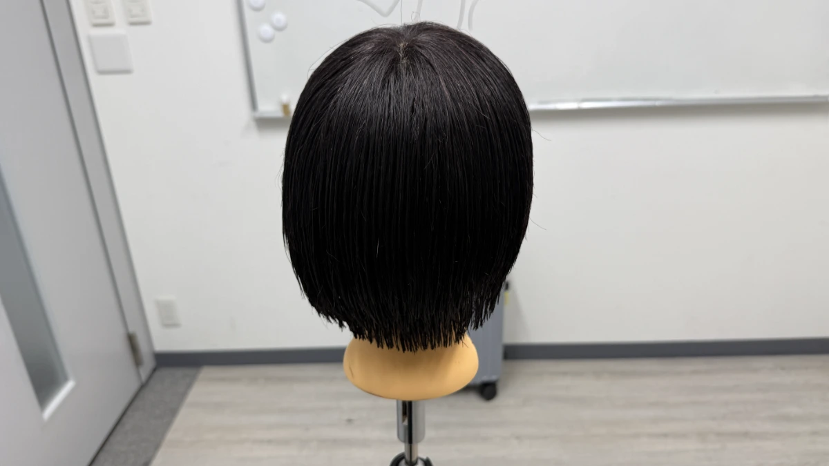 スタイリストデビューを目指すアシスタント美容師がLBLで学び直し、ショートカット (7)