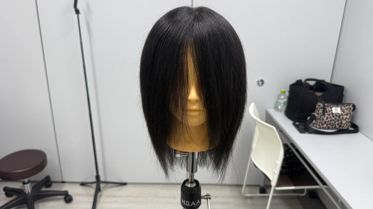 スタイリストデビューを目指すアシスタント美容師がLBLで学び直し、レイヤーチェック (3)
